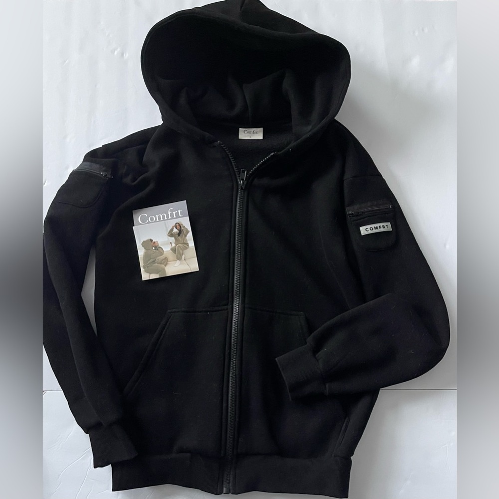 Comfrt Travel Essentials Hoodie & Sweatpants Set